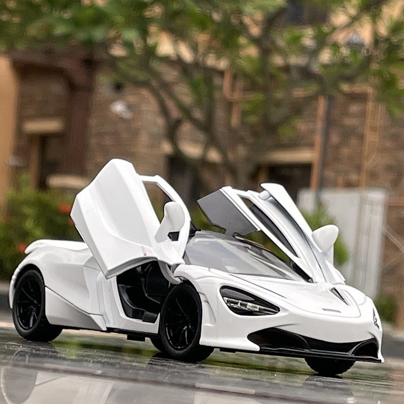 Xe mô hình McLaren 720S 1:32 JF