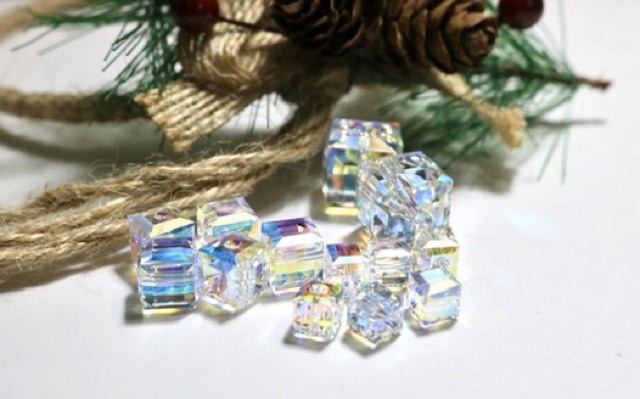 Lắc tay pha lê Áo Swarosvki B.13