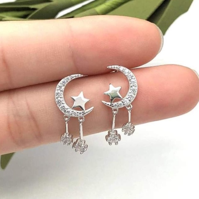 Khuyên tai bạc khuyên Trăng Sao tua dua xinh xắn
