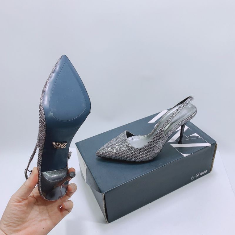 B(ẢNH THẬT)Sandal 9p Nhũ Bạc Khoét Eo Fullbox Tag Hãng Cao Cấp