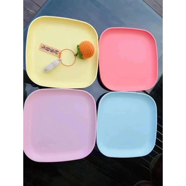 Set 4 Đĩa Chịu Nhiệt Đựng Thực Phẩm Trái Cây Bánh Kẹo Tuppeware - Dùng Được Trong Lò Vi Sóng