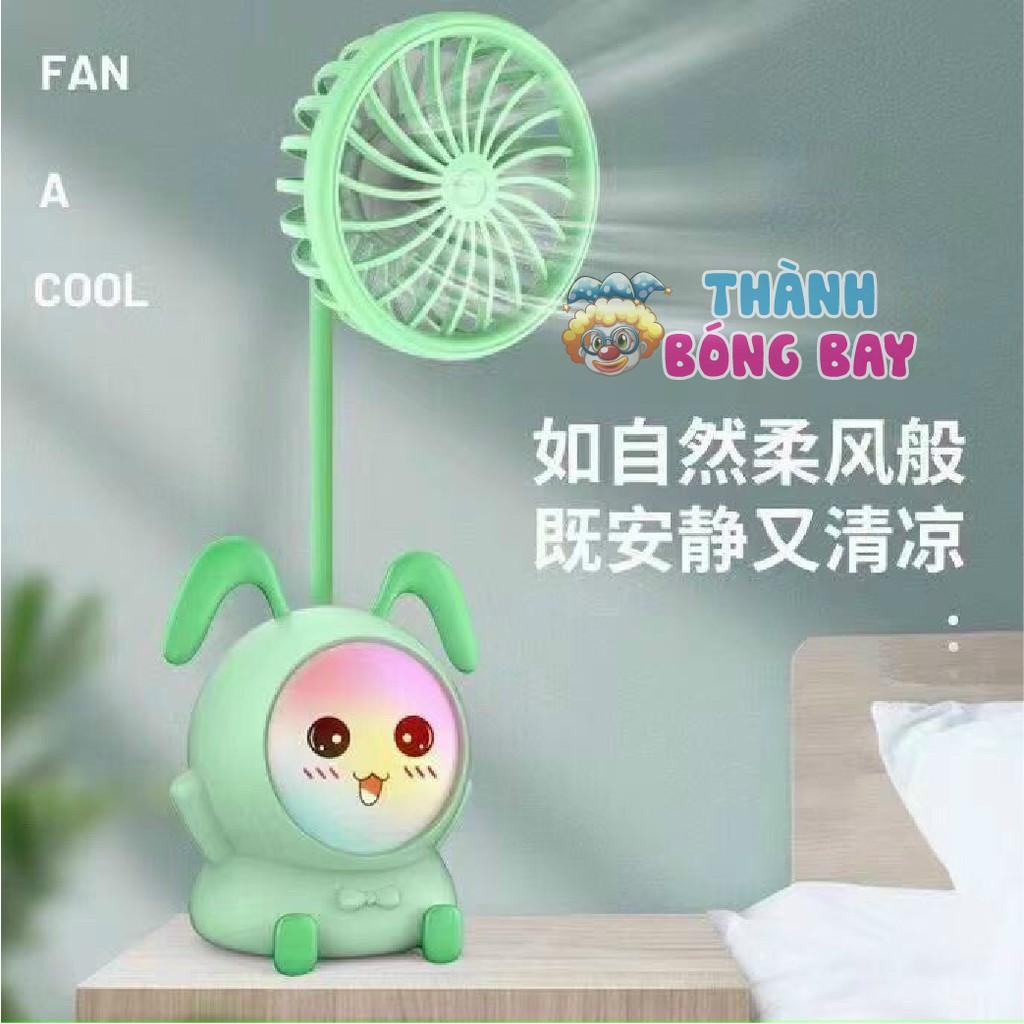 Quạt mini Tích Điện Cầm Tay, Quạt Nhựa Hình Thú Có Đèn Đổi Màu-THÀNH BÓNG BAY-QM0004