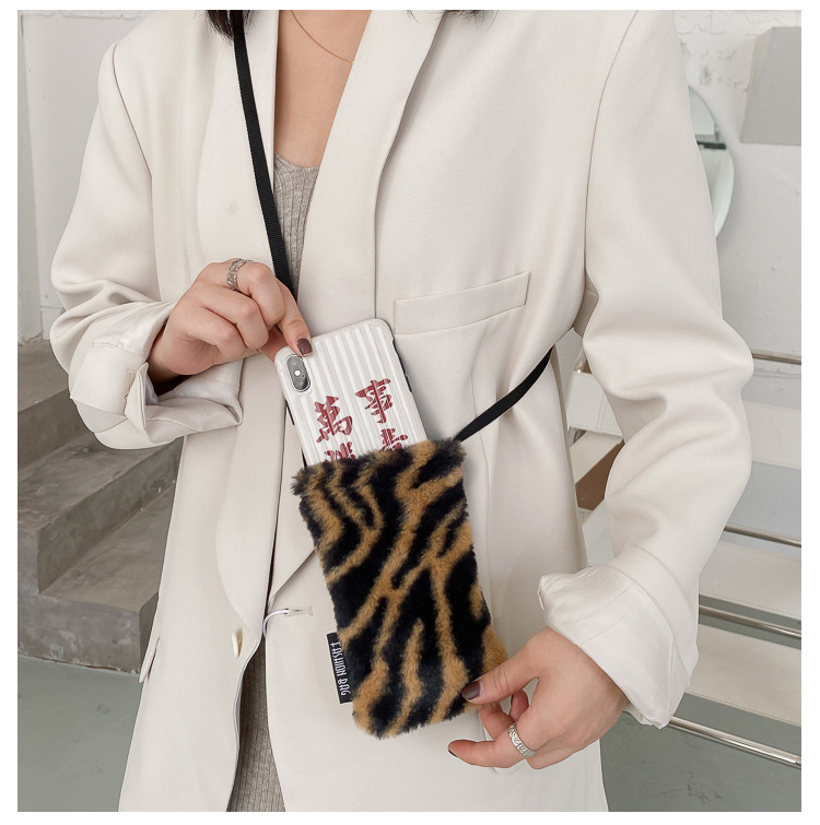2020 Fashion Leopard Print Cross Women's Handbag