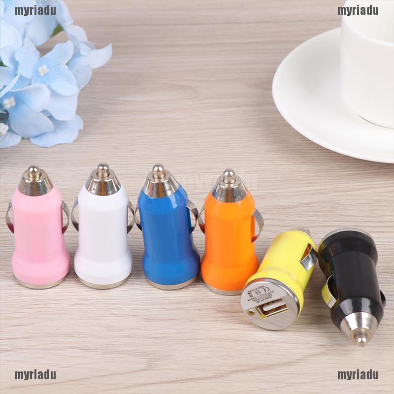 Tẩu sạc mini với 2 cổng usb sử dụng trên ô tô dành cho điện thoại di động