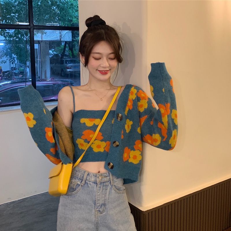 Set Áo Hai Dây Ngắn + Áo Khoác Cardigan Dệt Kim Thời Trang Mùa Thu Phong Cách Hồng Kông Cổ Điển Cho Nữ 2021 | BigBuy360 - bigbuy360.vn