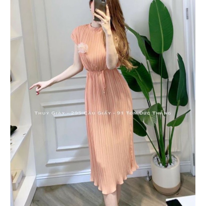 Váy dập ly hồng