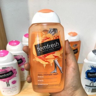 Dung dịch vệ sinh phụ nữ khử mùi Femfresh