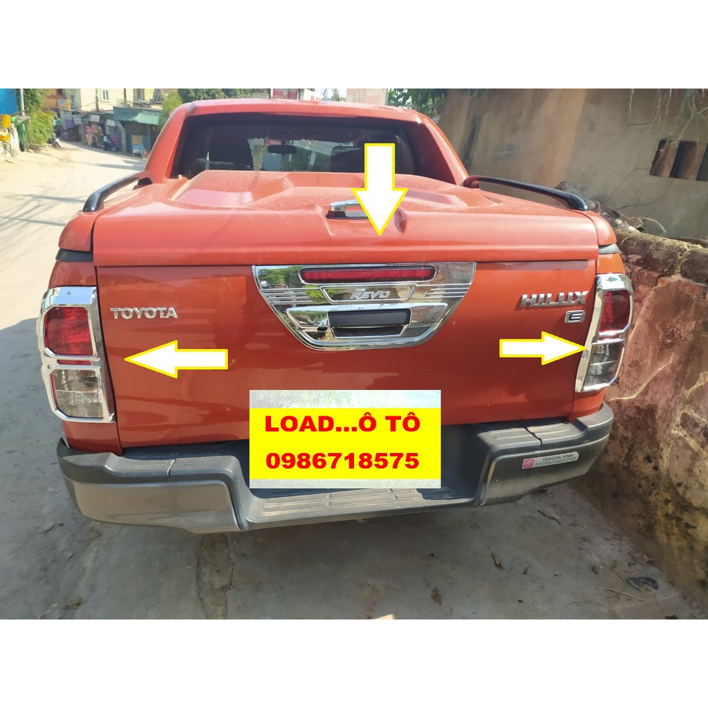 Bộ Ốp Đèn Pha và Hậu Toyota Hilux 2022-2018 Mạ Crom Sáng Bóng