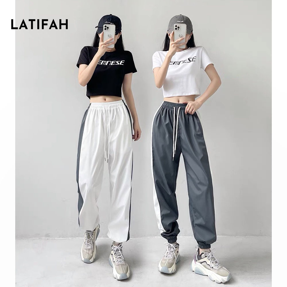 Áo thun croptop tay lỡ Latifah in chữ FEMNESE AT013 chất vãi dày dặn co giãn 4 chiều