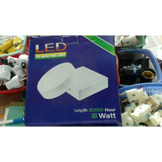 Đèn Led ốp trần 18 W vuông