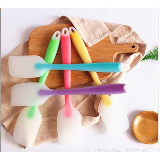 Spatula silicone trong suốt lớn size 28*5.5 cm chịu nhiệt độ cao Tiêu chuẩn Châu Âu