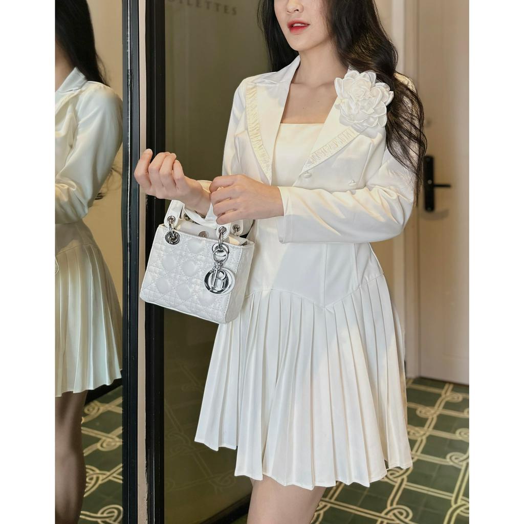 SET ĐẦM ỐNG XẾP LY + ÁO KHOÁC VEST TAG HOA TRẮNG TAY DÀI (TH)