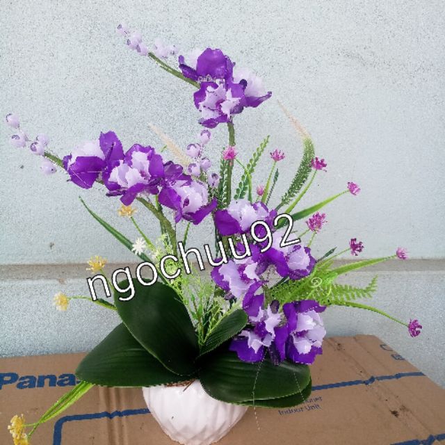Chậu hoa đá pha lê