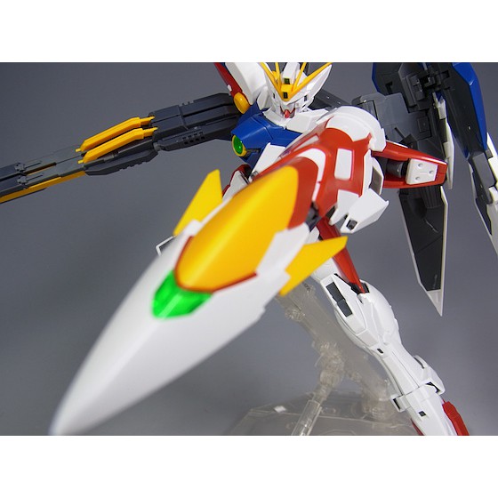 Mô hình lắp ráp MG 1/100 Wing Proto Gundam Bandai