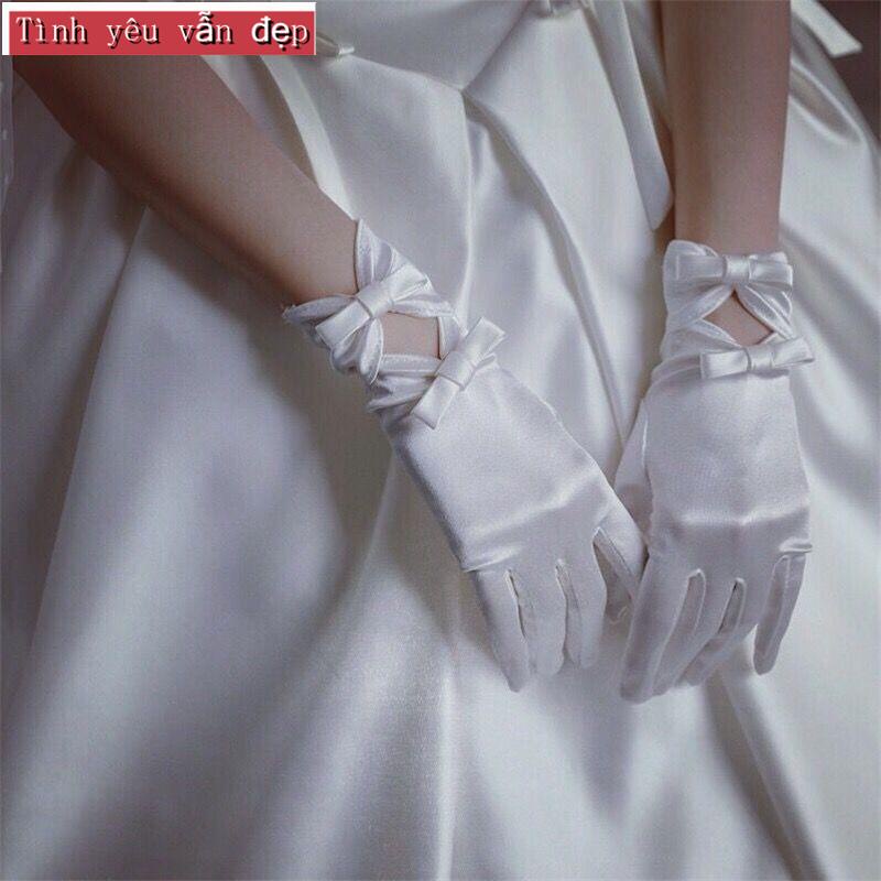 Găng tay cô dâu vải Satin phối ren thắt nơ xinh xắn