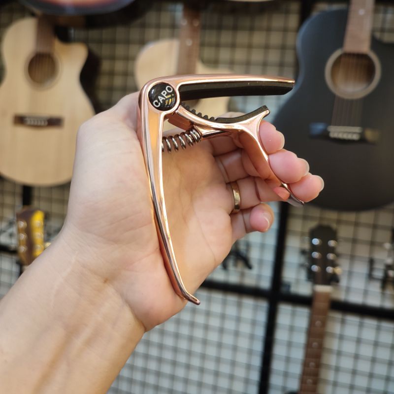 Capo Guitar Acoustic Classic Xịn Cao Cấp Bằng Kim Loại Vàng Hồng