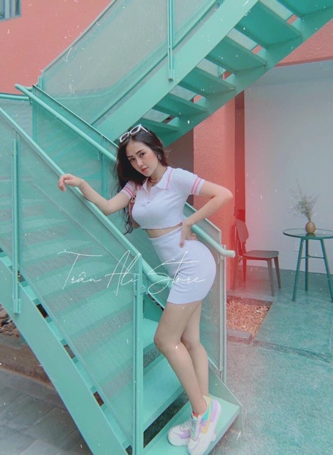 Set len croptop kèm chân váy