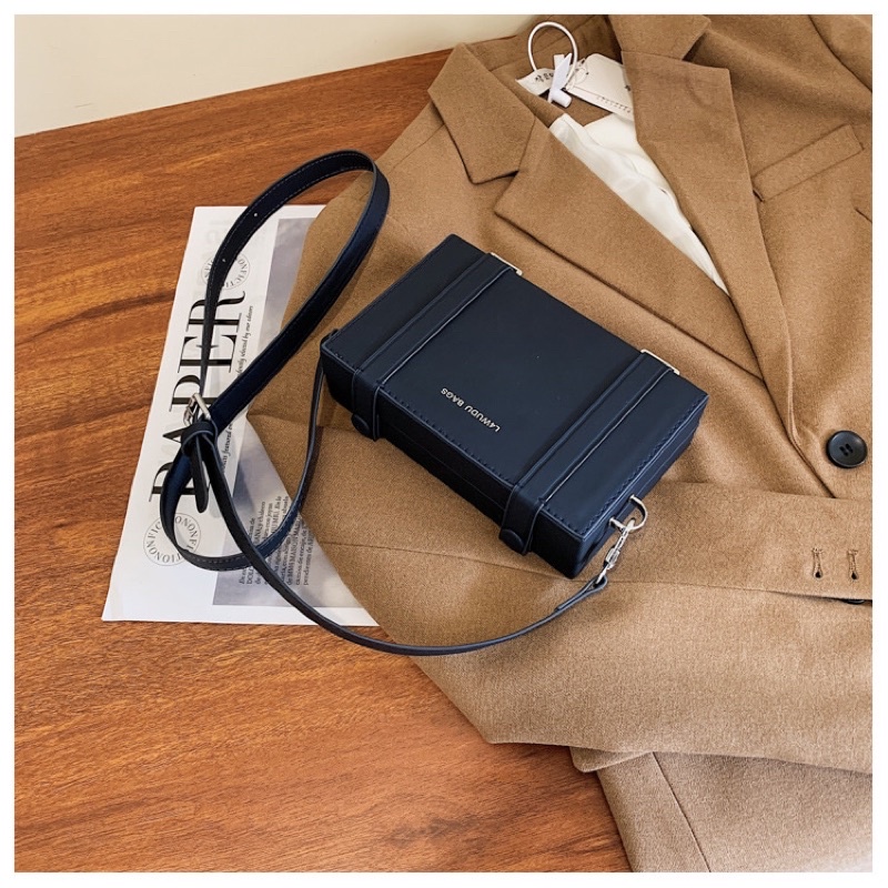 [MENSWEAR ELEGANT FARMER] Túi hộp đeo chéo nam &amp; nữ phong cách Hàn Quốc (1112)