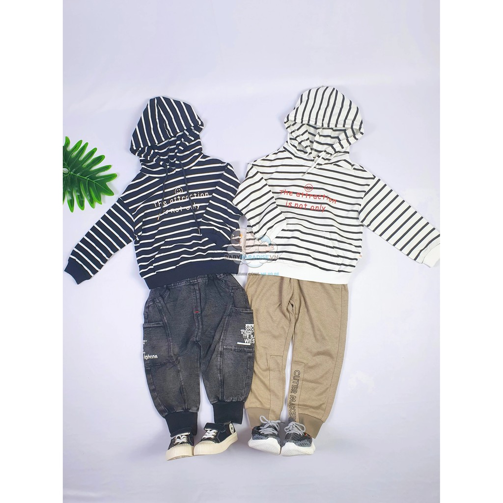 ÁO HOODIE BÉ TRAI SỌC NGANG HOẠ TIẾT CHỮ CÓ MŨ STYPE HIP HOP, 2 màu trắng và đen từ 13.5-21kg