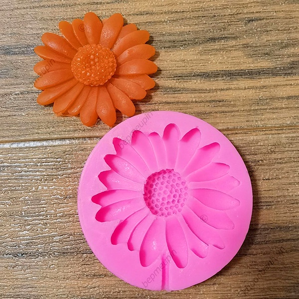 Khuôn silicon hoa cúc họa mi to 7,5cm làm xôi đậu thạch rau câu