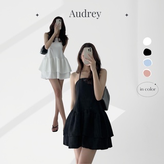 V2022 Váy xốp gân cổ yếm Audrey
