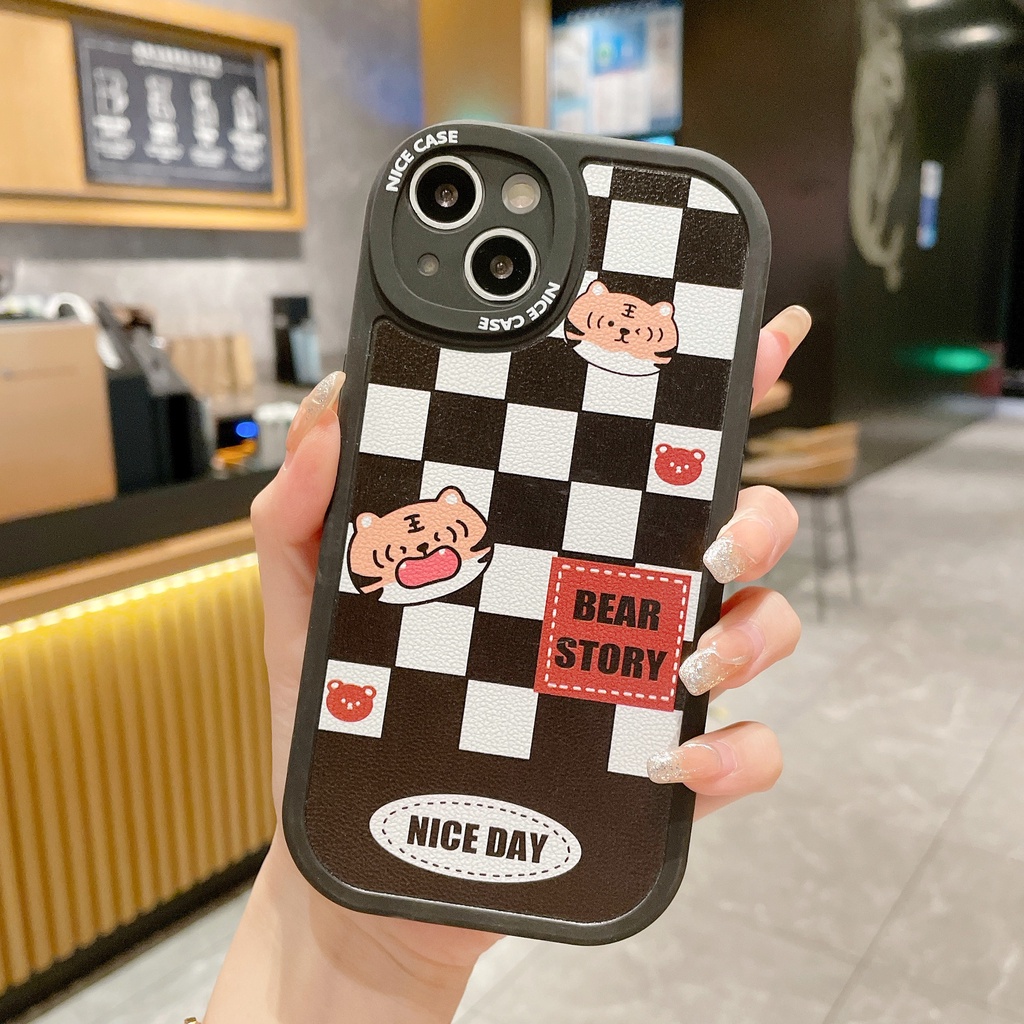 Ốp lưng iphone họa tiết Caro in hình Hổ và Gấu 6/6s/6plus/6splus/7plus/8plus/x/xsmax/11/11promax/12/12promax/13/13promax