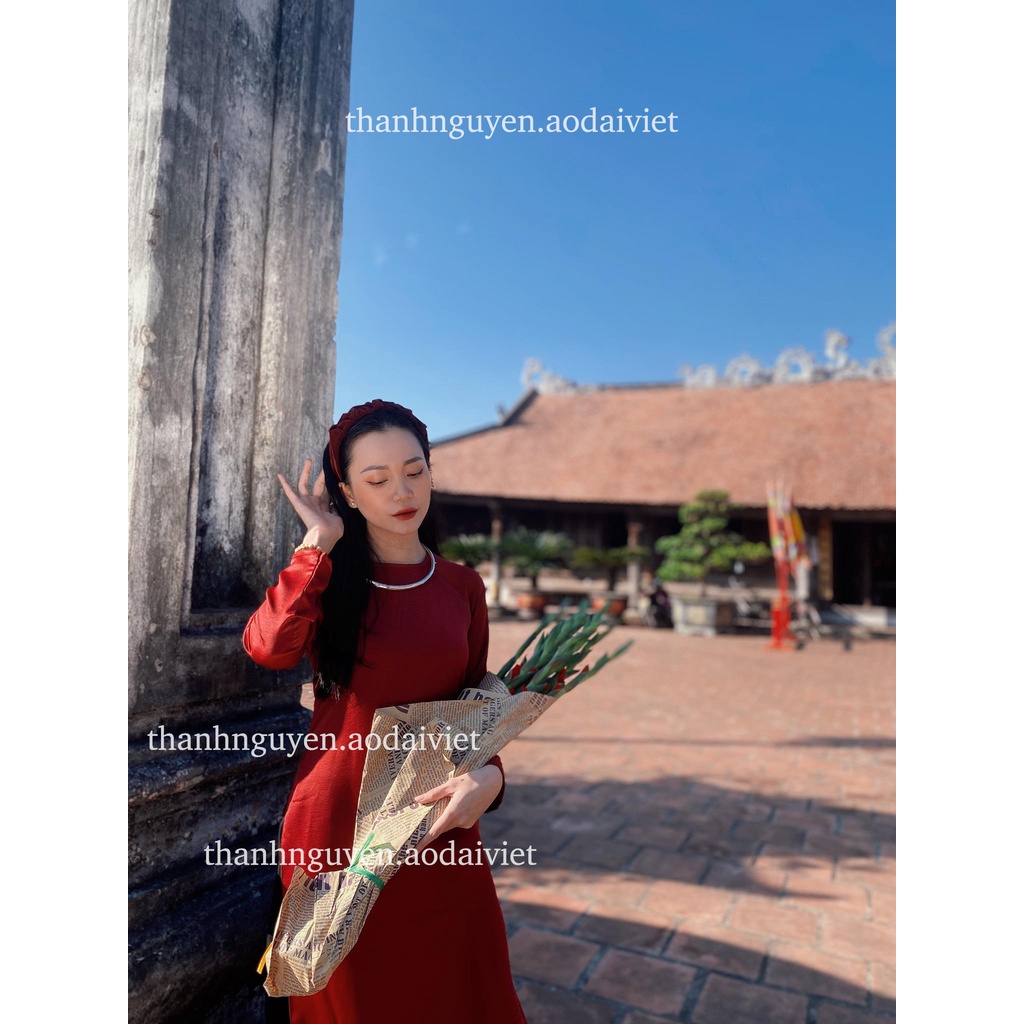 Áo dài đỏ dáng suông truyền thống lụa Tây Thi