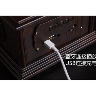 Loa bluetooth kiểu dáng cổ điển