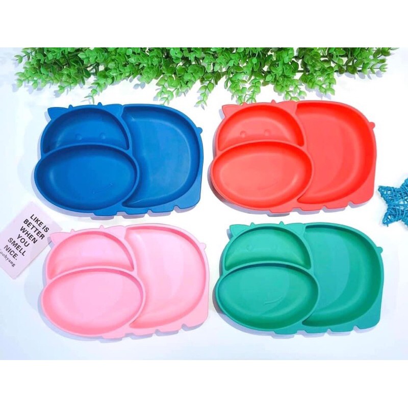 Khay ăn dặm Silicon có đế hút chống lật hình con vật ngộ nghĩnh