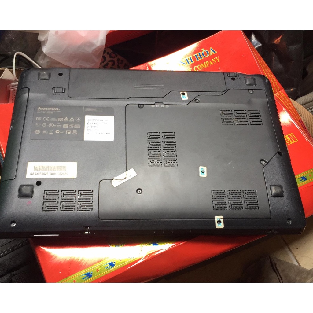 Rã xác Laptop Lenovo Z470 màu mận + đồ linh kiện