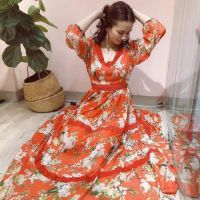 Đầm maxi hoa đỏ style boho