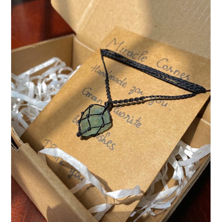 Vòng cổ macrame green fluorite