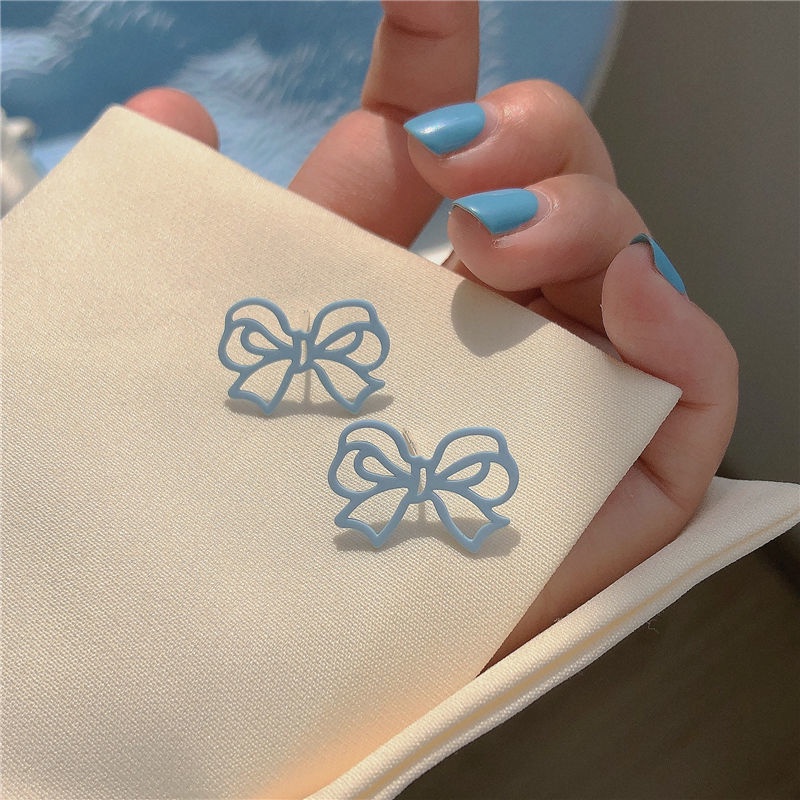 [HOT] BÔNG TAI KHUYÊN TAI HÌNH NƠ TRẮNG THỜI TRANG MÙA HÈ PHONG CÁCH HÀN QUỐC 221BT013