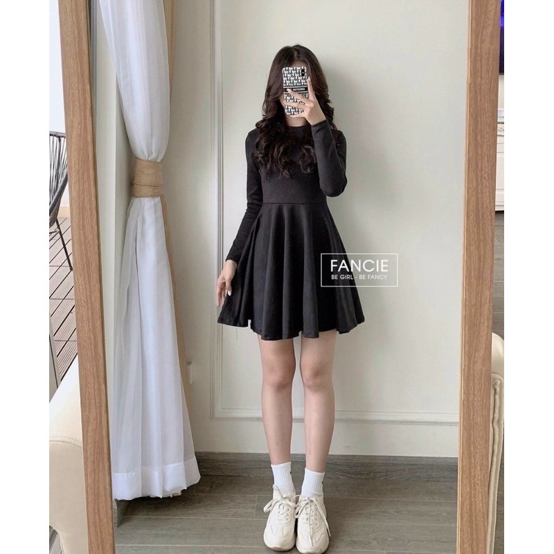 Đầm xoè chất len