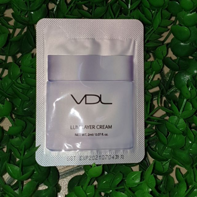 Set 10 gói kem VDL dưỡng trắng da nâng tông cho ban ngày