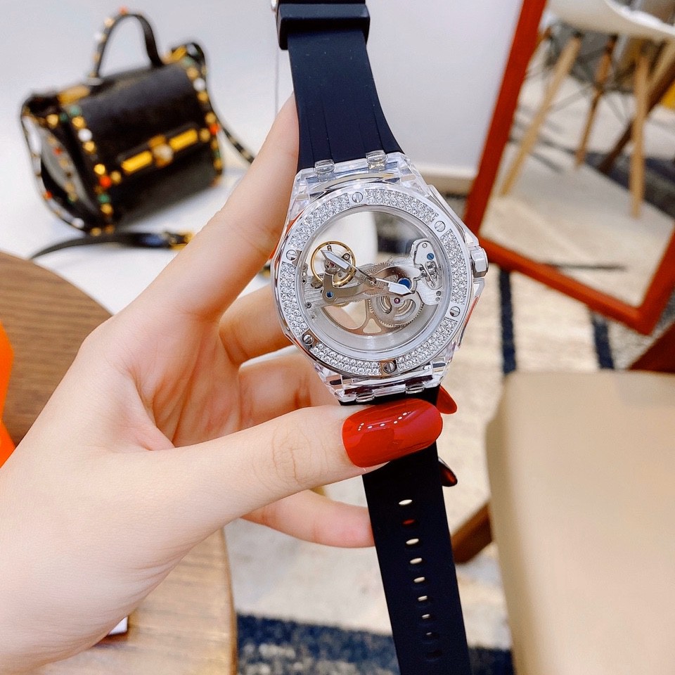 Đồng Hồ Davena Nam Automatic D31592 Mặt Lộ Máy Trong Suốt Dây Silicon Đen 42mm Silver Authentic