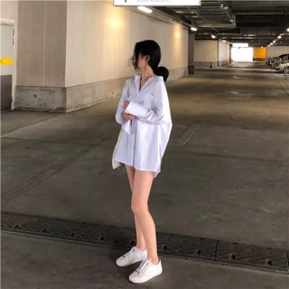 SƠMI TRẮNG FORM RỘNG