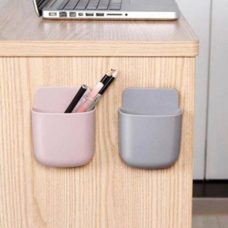 Hộp đựng điều khiển tivi, điều hòa dán tường