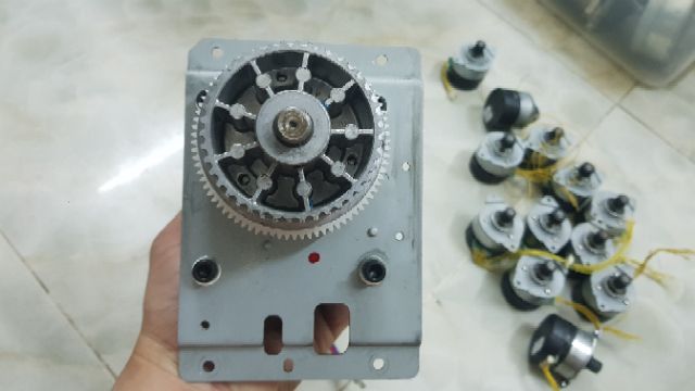 Motor giảm tốc 12V-5A JAPAN