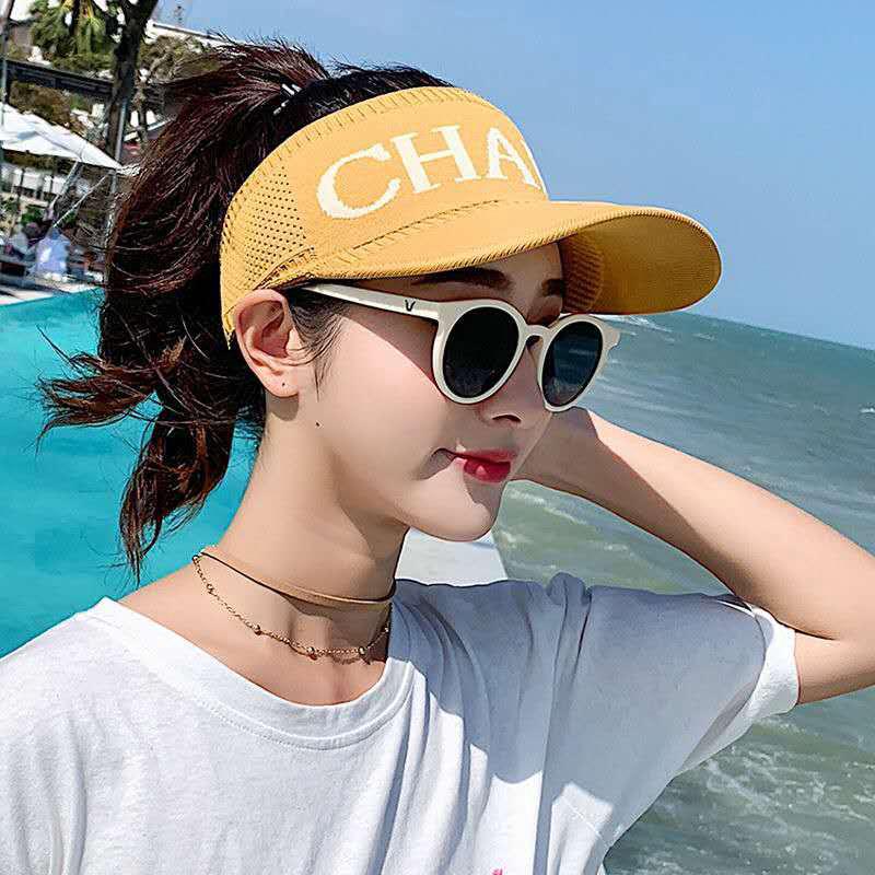 Young Korean style embroidered cap for both men and women