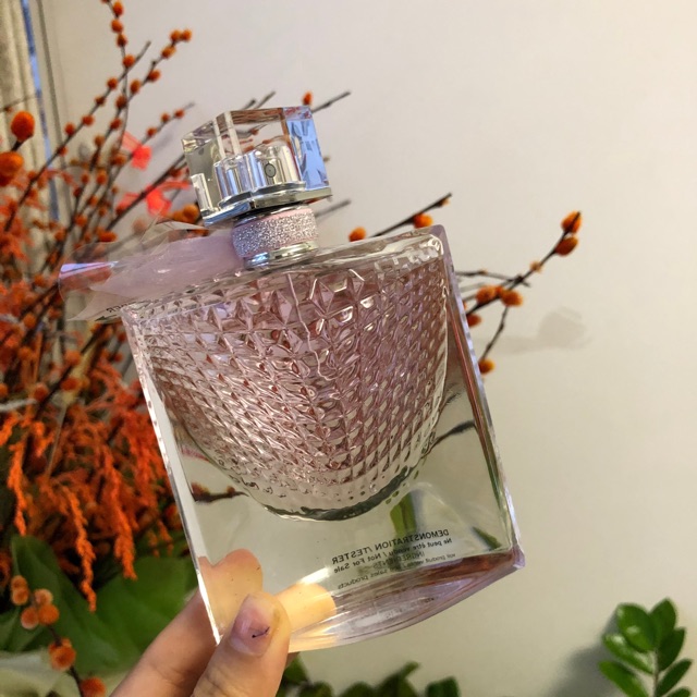 Nước hoa TESTER Lancome La Vie Est Belle Flowers of Happiness 75ml Nhẹ nhàng, tinh tế