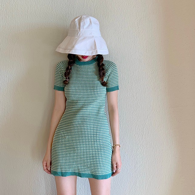 SUXI Váy len sọc dáng ôm theo phong cách Hàn Quốc