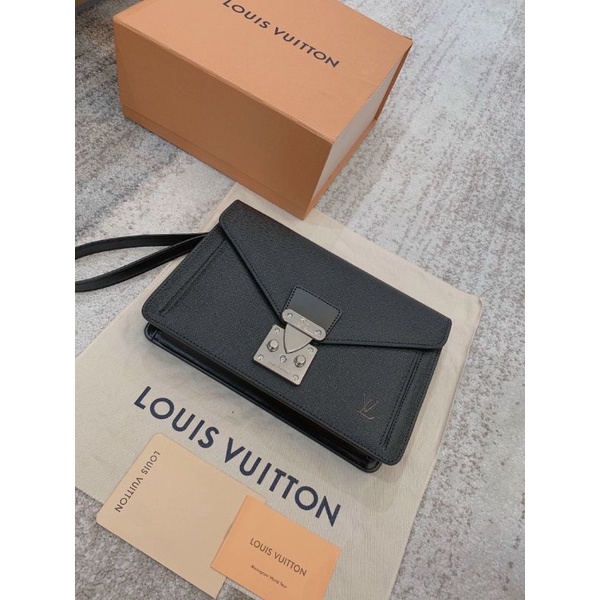 Tui nam LV cầm tay(clutch nam)sz26cm da tăm và da sần cực đẹp(video shop đăng do khách mua nhận hàng gủi lại🥰🥰)