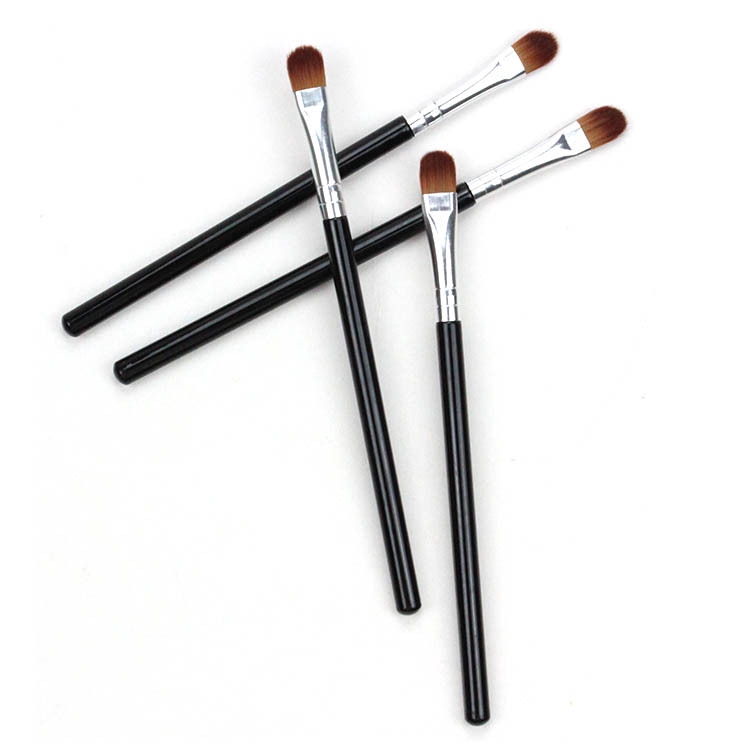 Cọ trang điểm mắt chuyên nghiệp tay cầm bằng nhựa màu đen