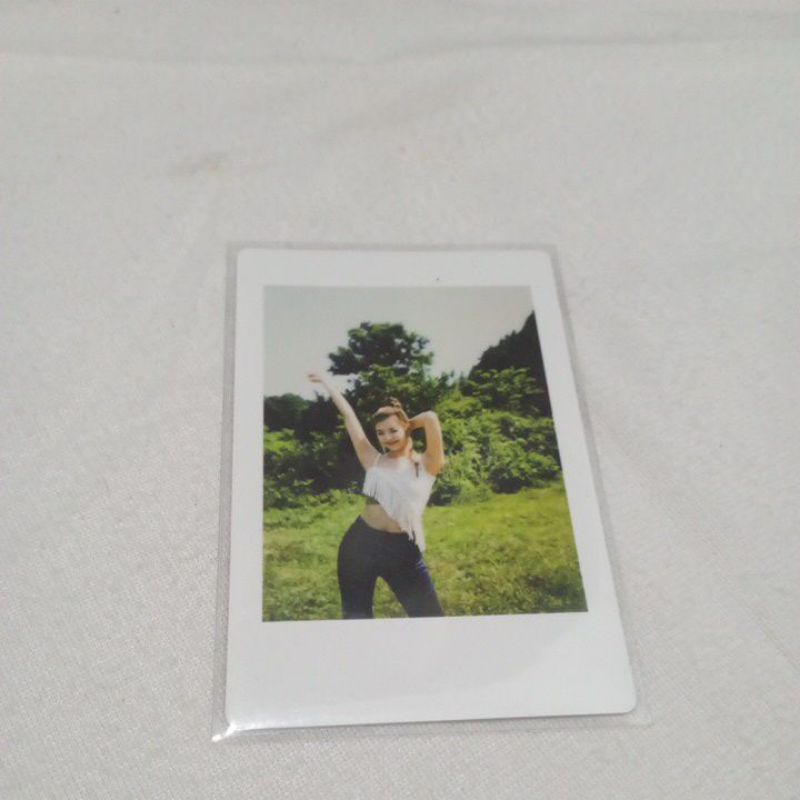 Card polaroid của nhóm Itzy