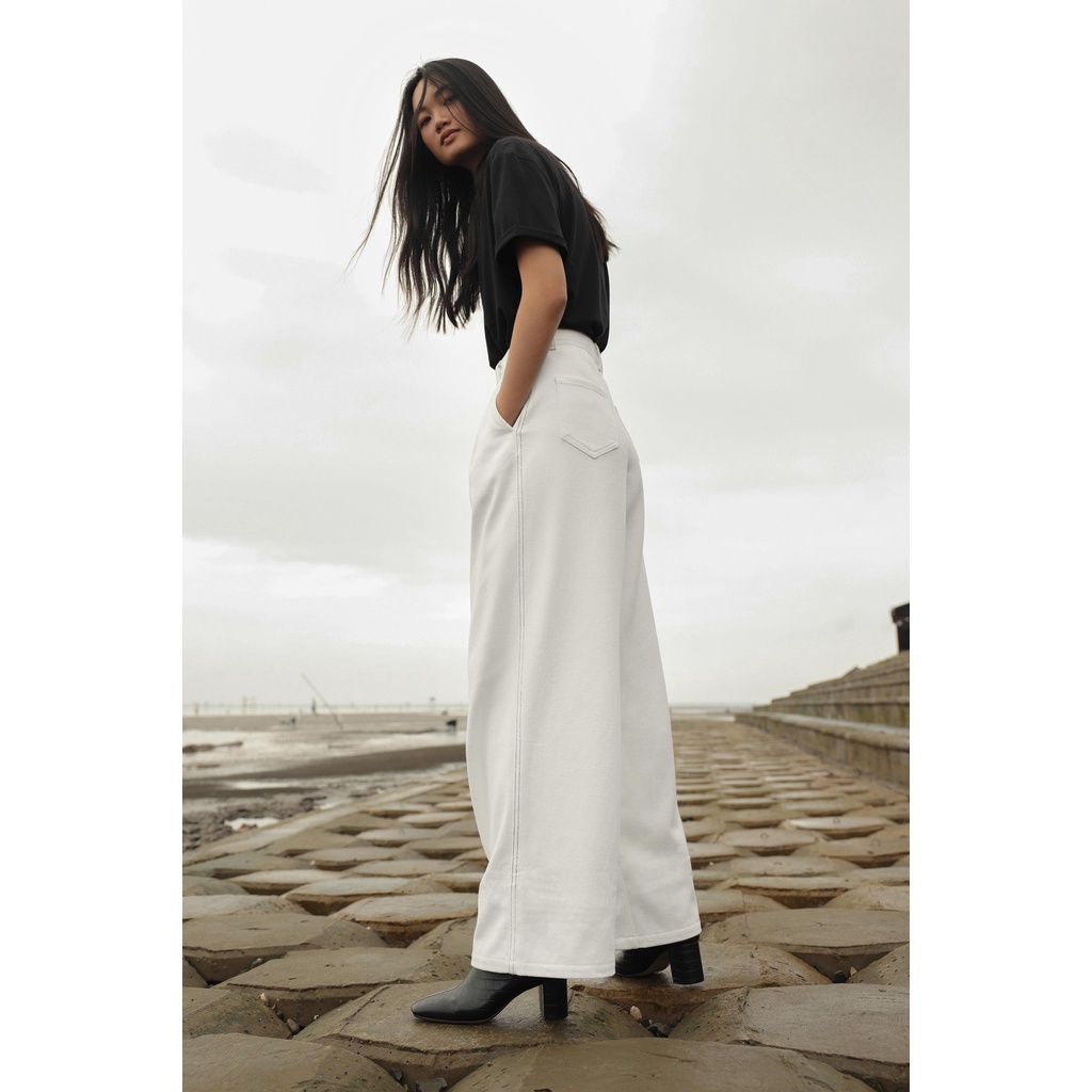 Quần jean trơn. STRAIGHT form - Routine 10F20DPAW024