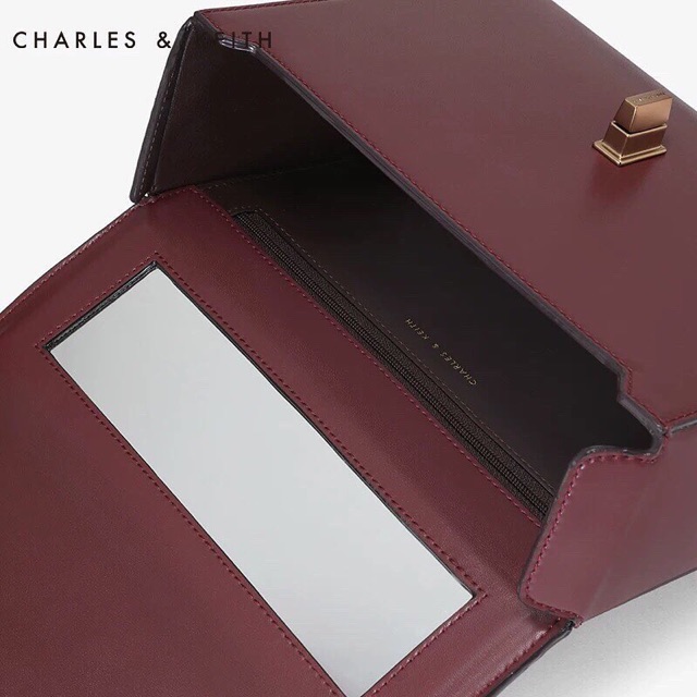 Túi xuất charles keith size 22 cm