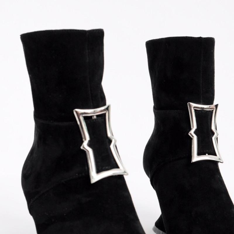 Boots da lộn gót dáng móng ngựa