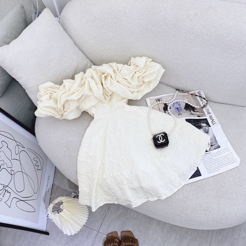 ĐẦM GÂM HOA NỔI BẸT VAI BÈO PHỒNG