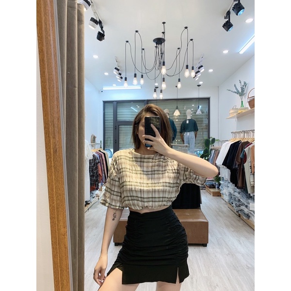 Áo Croptop Kẻ Quảng Châu 2 màu | BigBuy360 - bigbuy360.vn